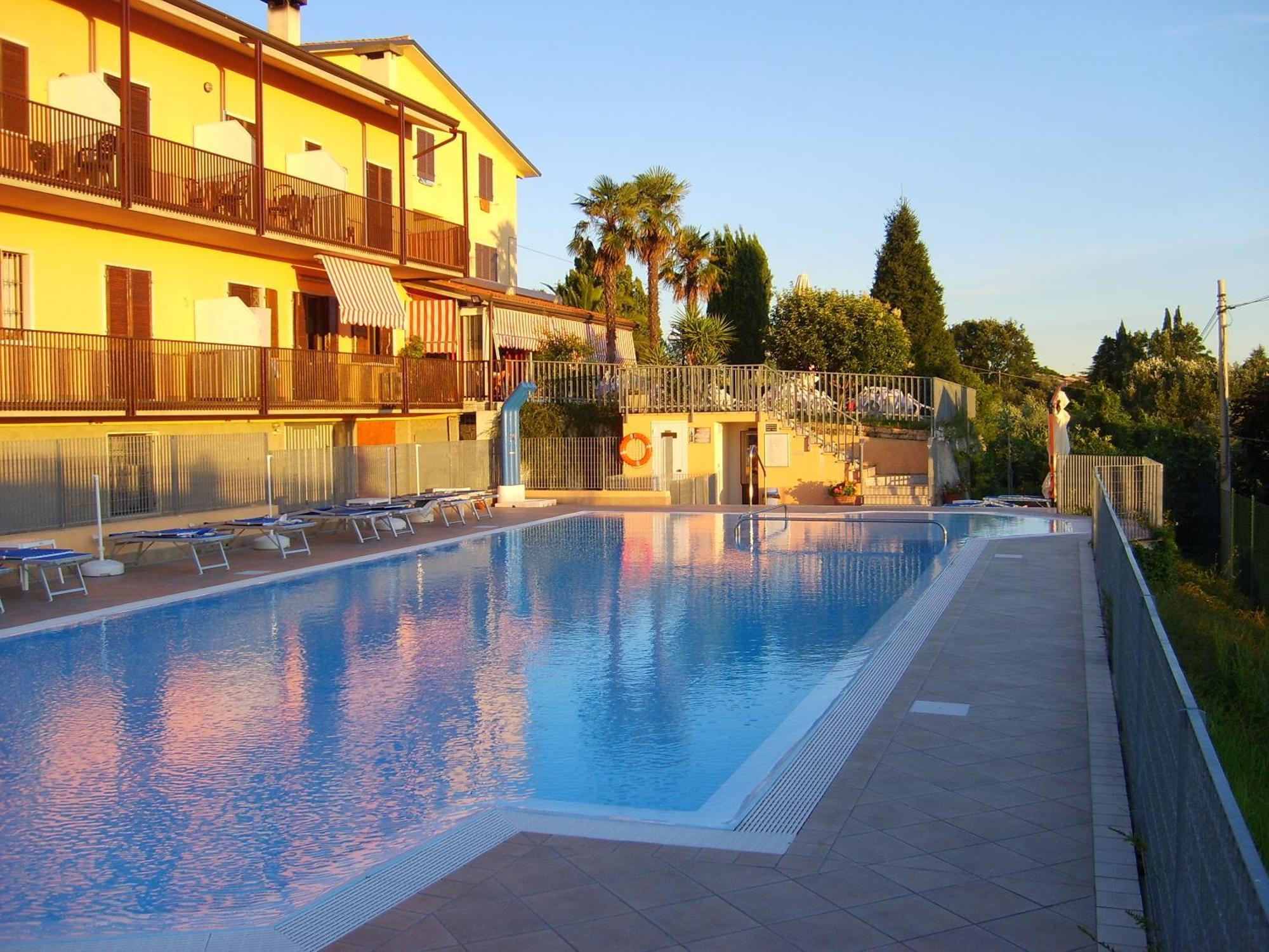 Albergo Panoramica บาร์โดลิโน ภายนอก รูปภาพ